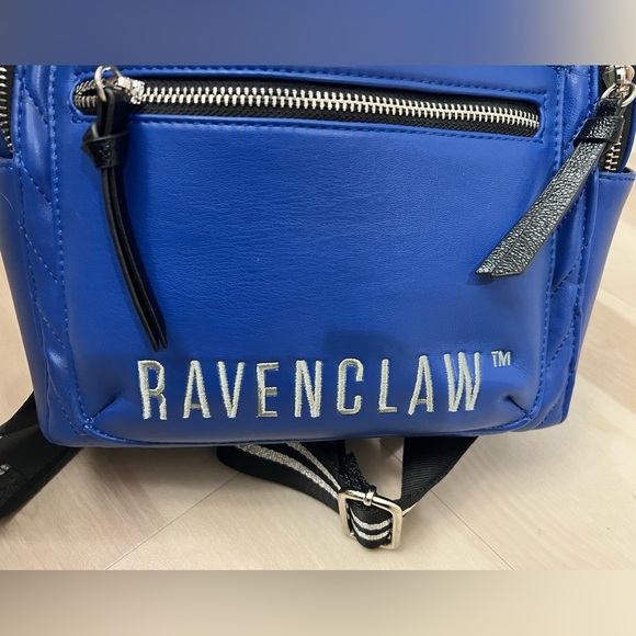 🧙♀️ Harry Potter Ravenclaw Mini Backpack | Danielle Nicole | Blue - Picture 5 of 11